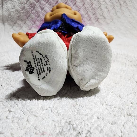 Vintage Russ Troll Doll 5” Fuscia " Hair Jogger Track Suit - Picture 3 of 3